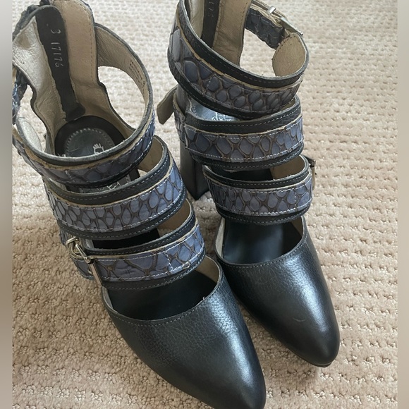 FreeBird Jaclynn in Navy Multi - size 8 - Picture 3 of 5